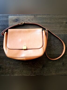 MADEWELL The ABROAD Leather Shoulder Bag Crossbody Flap Cover w/ Clasp